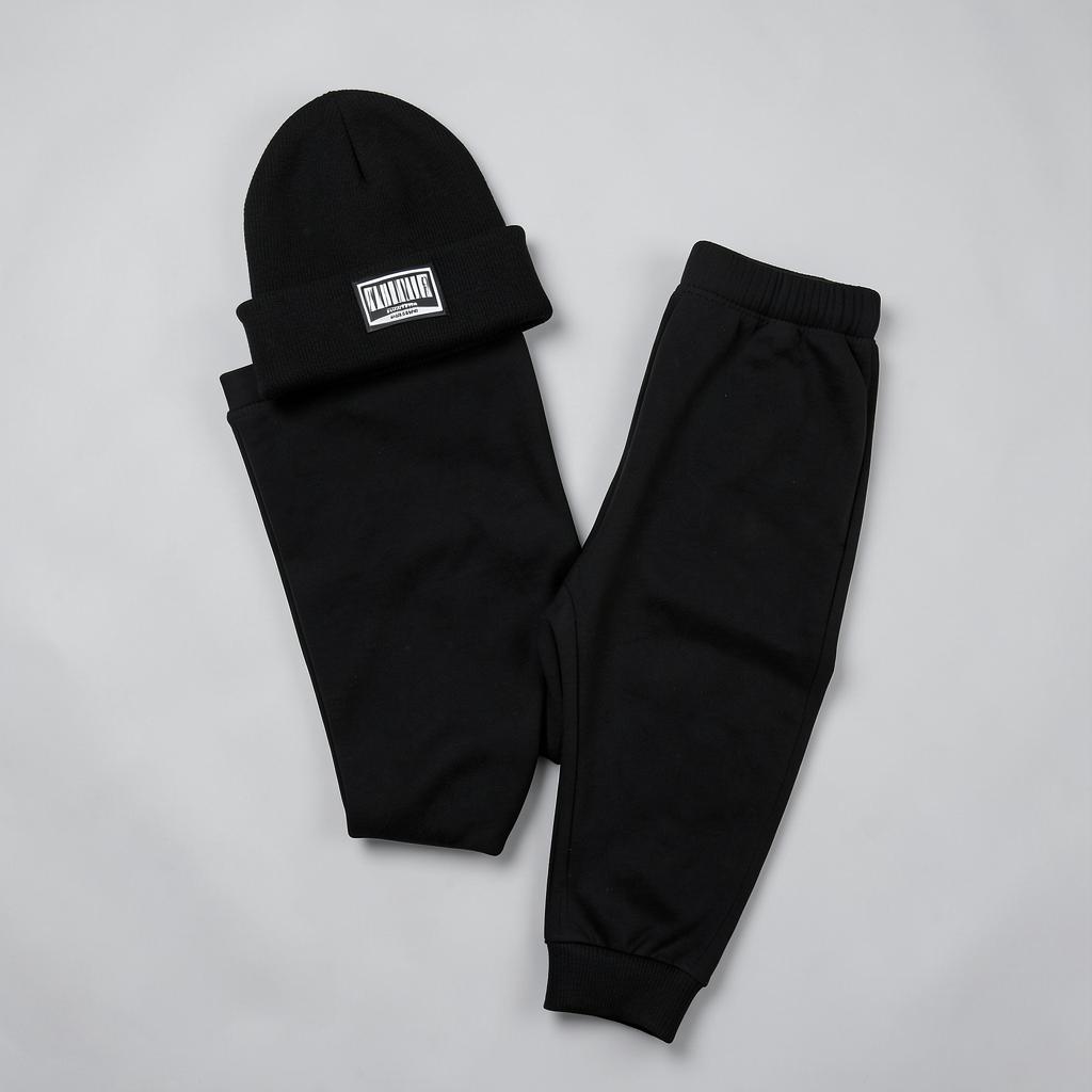 HEAVY SWEATPANTS + BEANIE